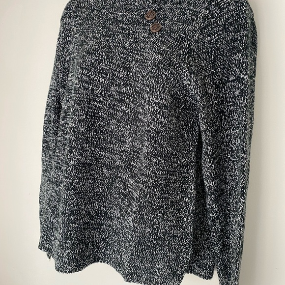 NWOT Appleseed’s Size M Sweater. - Picture 12 of 12